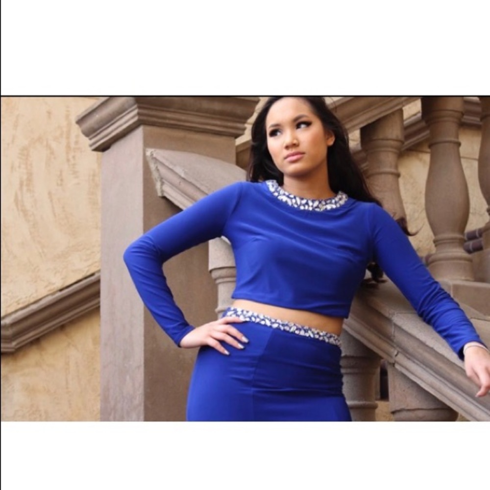 Blue two piece prom dress